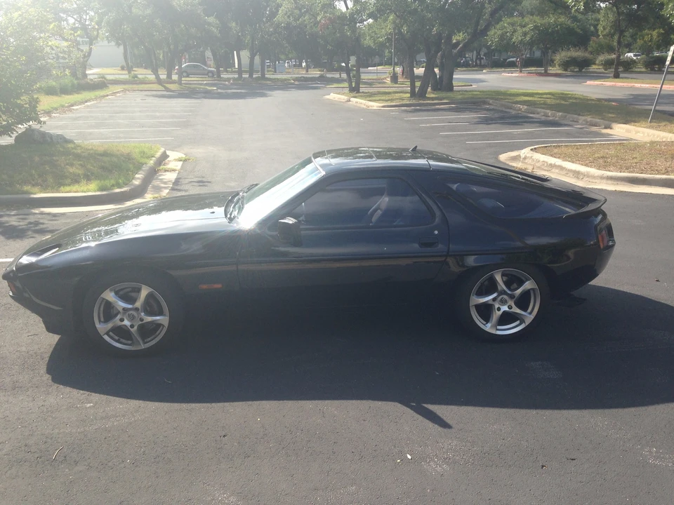 1985 Porsche 928 S - Image 11 of 31