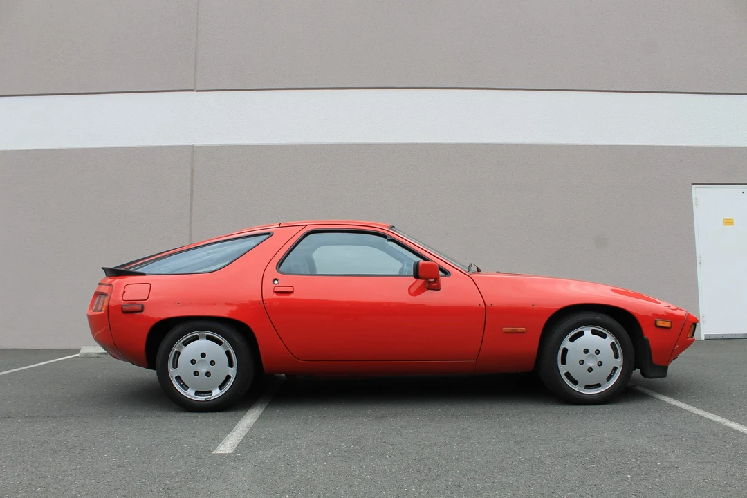 1985 Porsche 928 S - Image 10 of 31