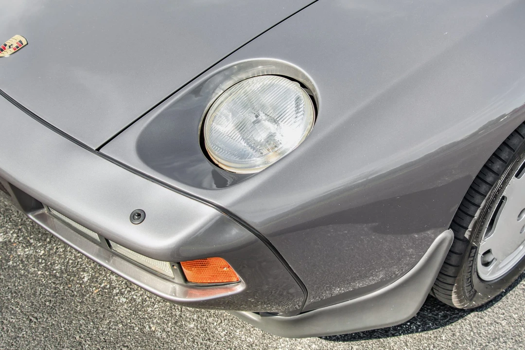 1985 Porsche 928 S - Image 14 of 31