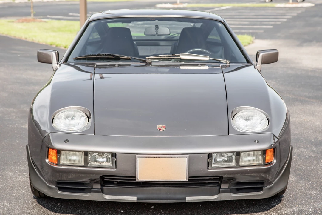 1985 Porsche 928 S - Image 2 of 31