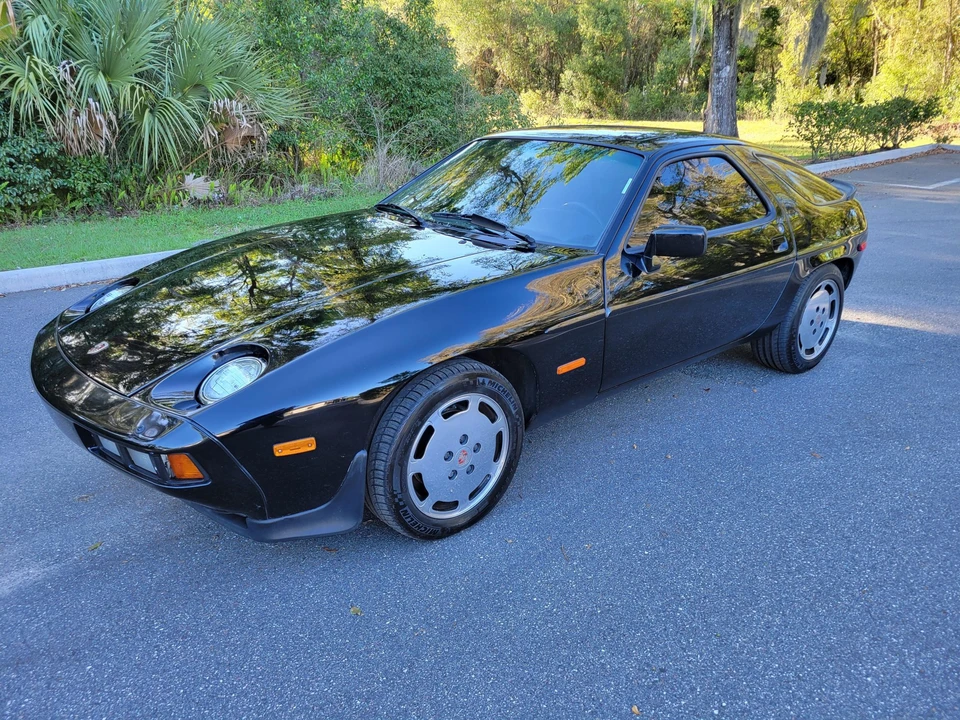 1985 Porsche 928 S - Image 2 of 31