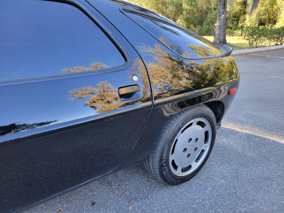 1985 Porsche 928 S - Image 25 of 31