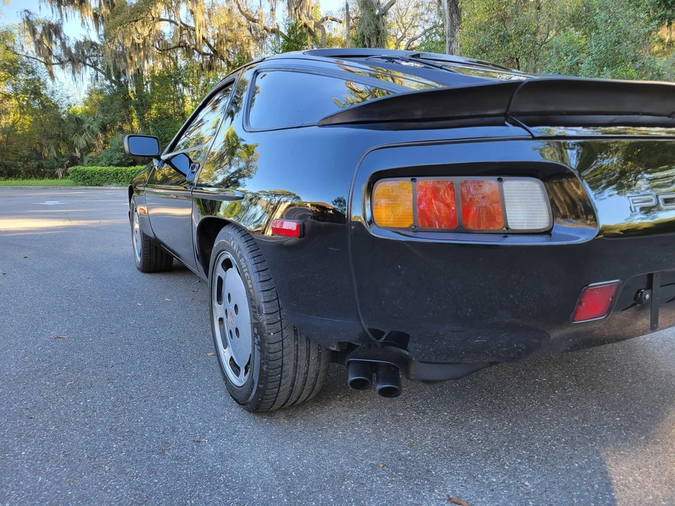 1985 Porsche 928 S - Image 23 of 31