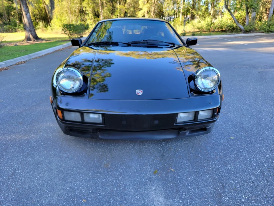1985 Porsche 928 S - Image 8 of 31