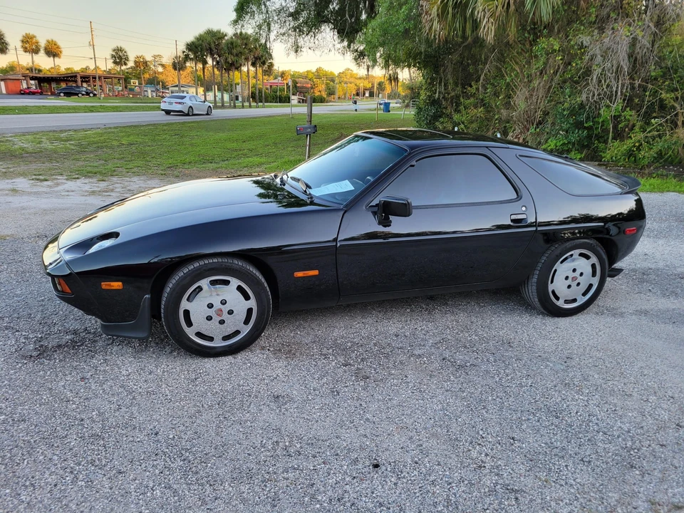 1985 Porsche 928 S - Image 17 of 31