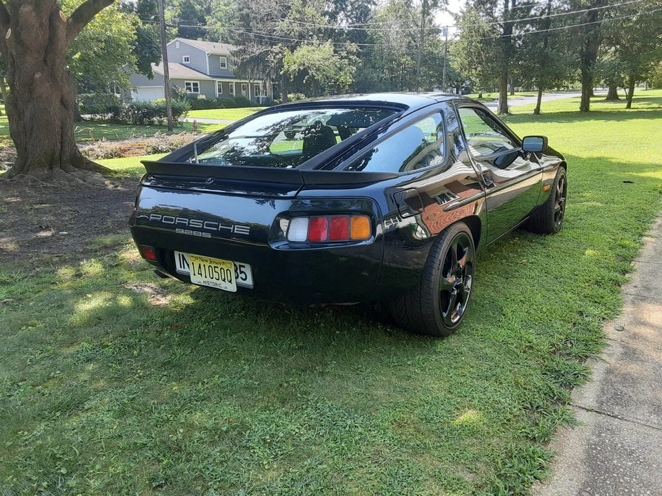 1985 Porsche 928 S - Image 5 of 31