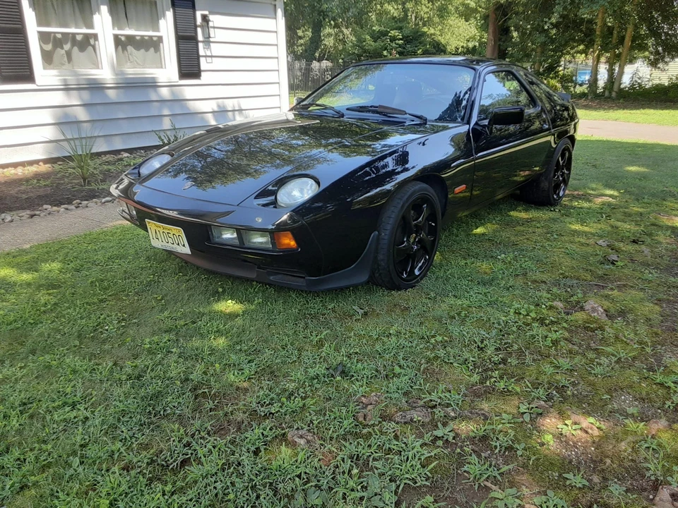 1985 Porsche 928 S - Image 10 of 31