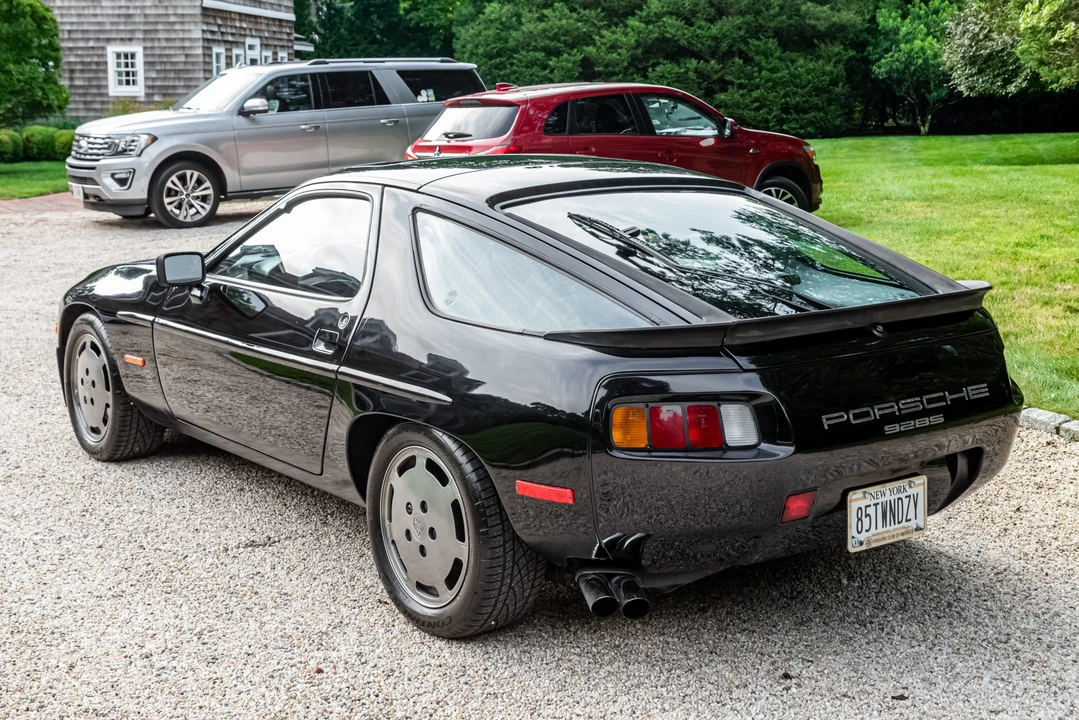 1985 Porsche 928 S - Image 5 of 31