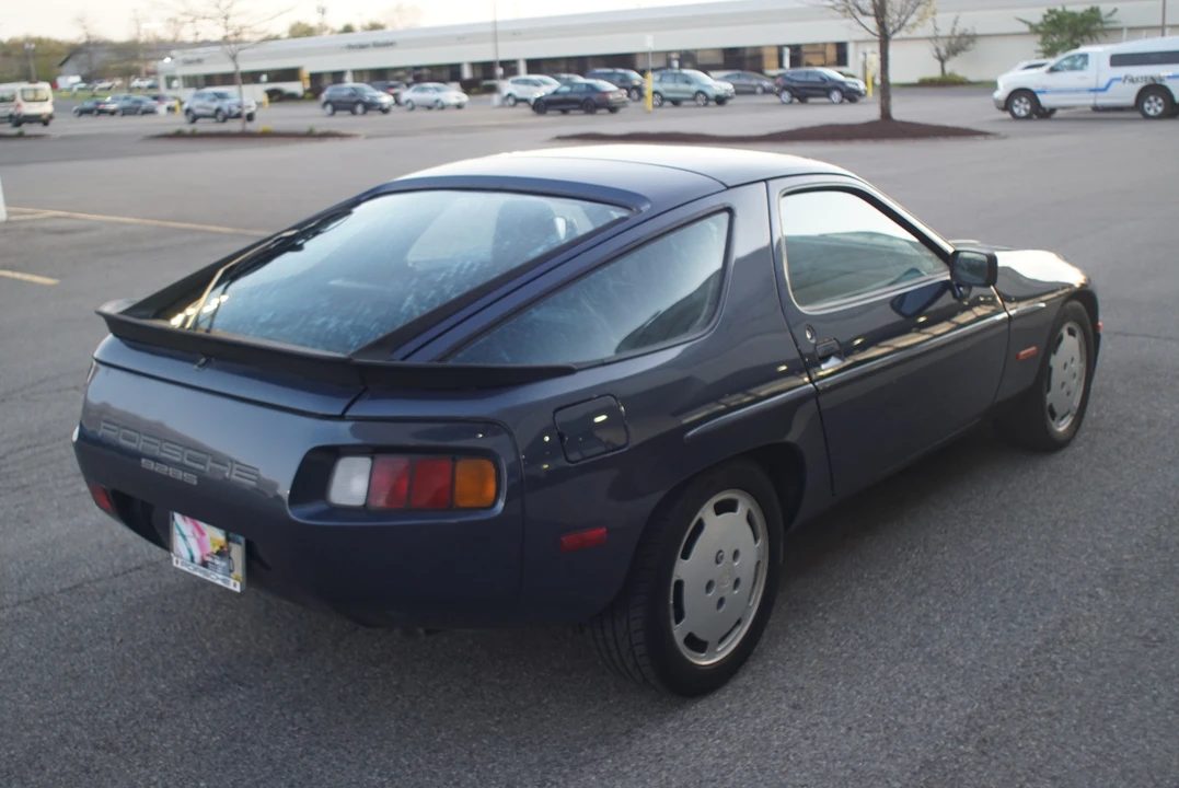 1985 Porsche 928 S - Image 29 of 31