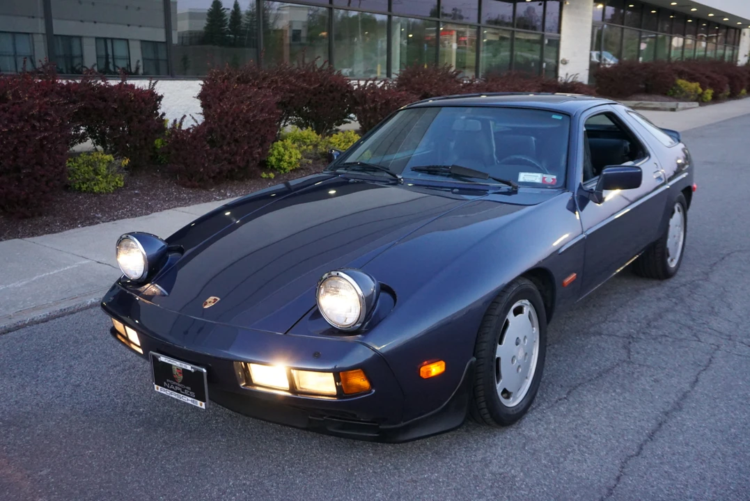 1985 Porsche 928 S - Image 7 of 31