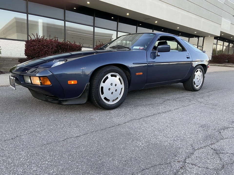 1985 Porsche 928 S - Image 14 of 31