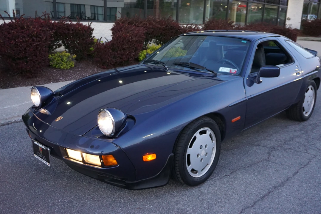 1985 Porsche 928 S - Image 8 of 31