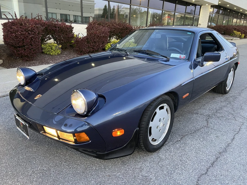 1985 Porsche 928 S - Image 9 of 31
