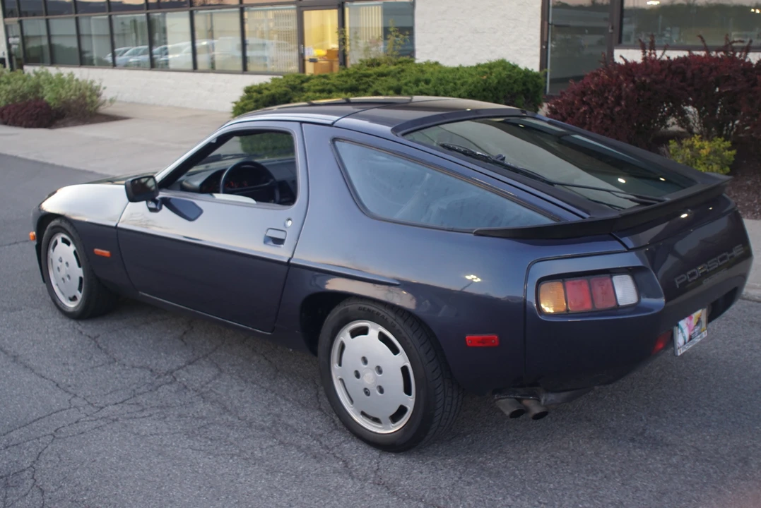 1985 Porsche 928 S - Image 17 of 31