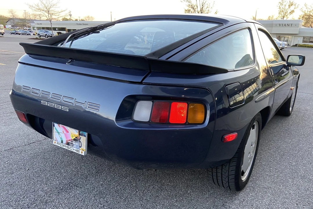 1985 Porsche 928 S - Image 27 of 31