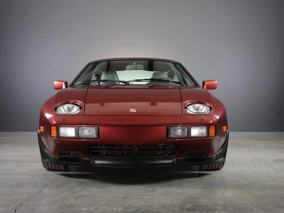 1985 Porsche 928 S - Image 8 of 31