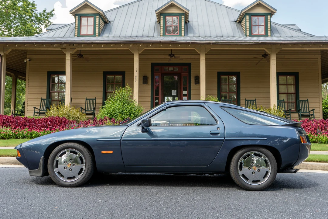 1985 Porsche 928 S - Image 14 of 31