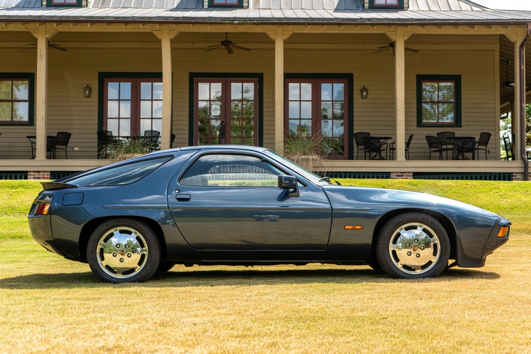 1985 Porsche 928 S - Image 18 of 31