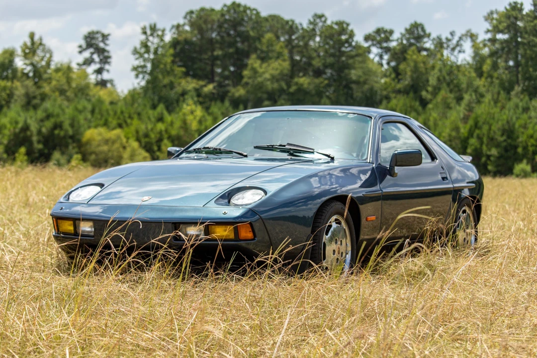 1985 Porsche 928 S - Image 2 of 31