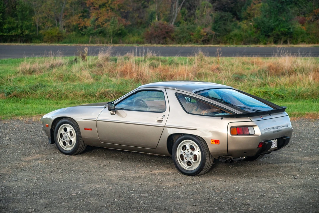 1985 Porsche 928 S - Image 5 of 31