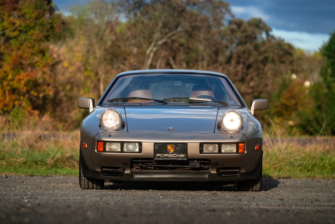 1985 Porsche 928 S - Image 8 of 31