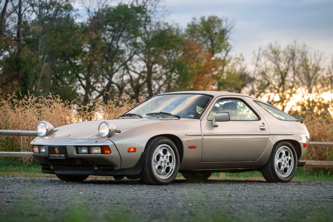 1985 Porsche 928 S - Image 1 of 31