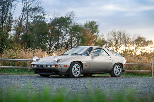 1985 Porsche 928 S - Image 2 of 31