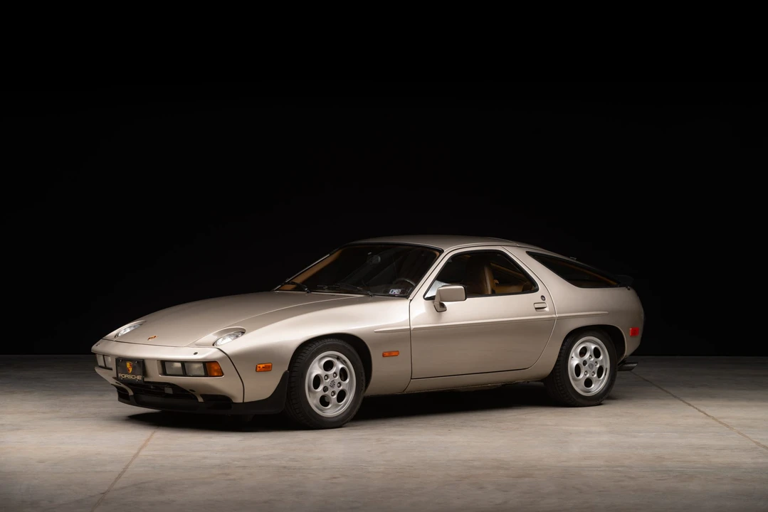 1985 Porsche 928 S - Image 12 of 31