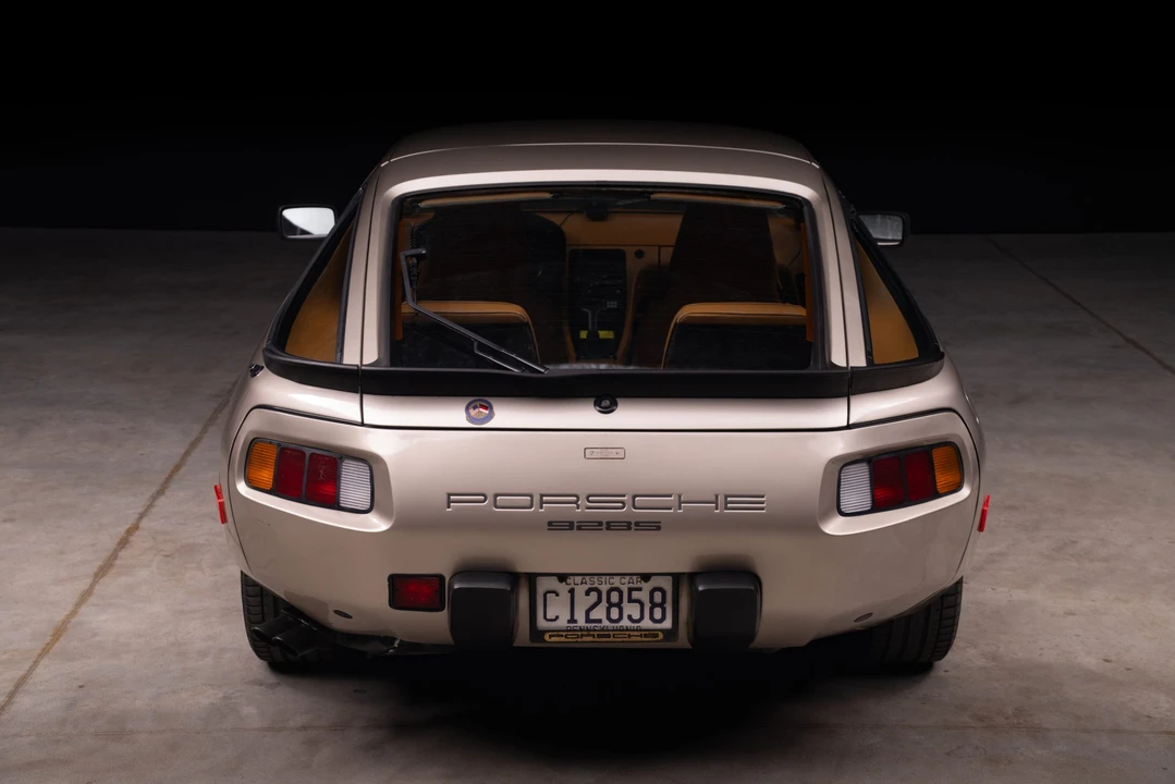 1985 Porsche 928 S - Image 16 of 31