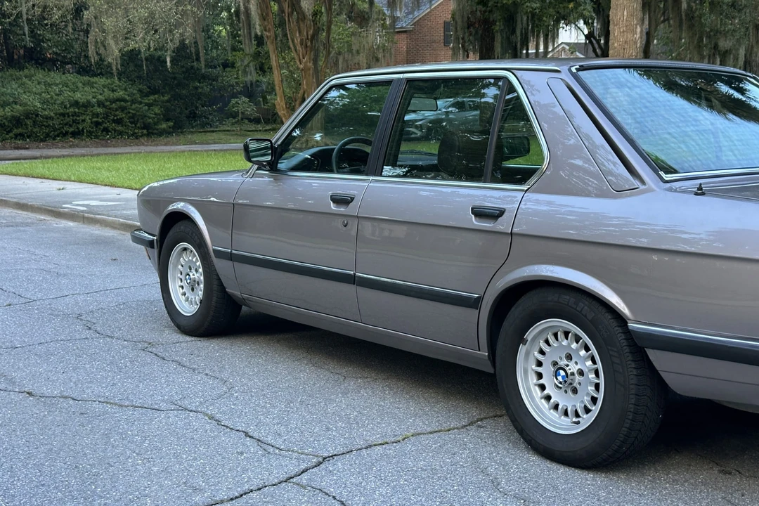 1986 BMW E28 5 Series - Image 12 of 31