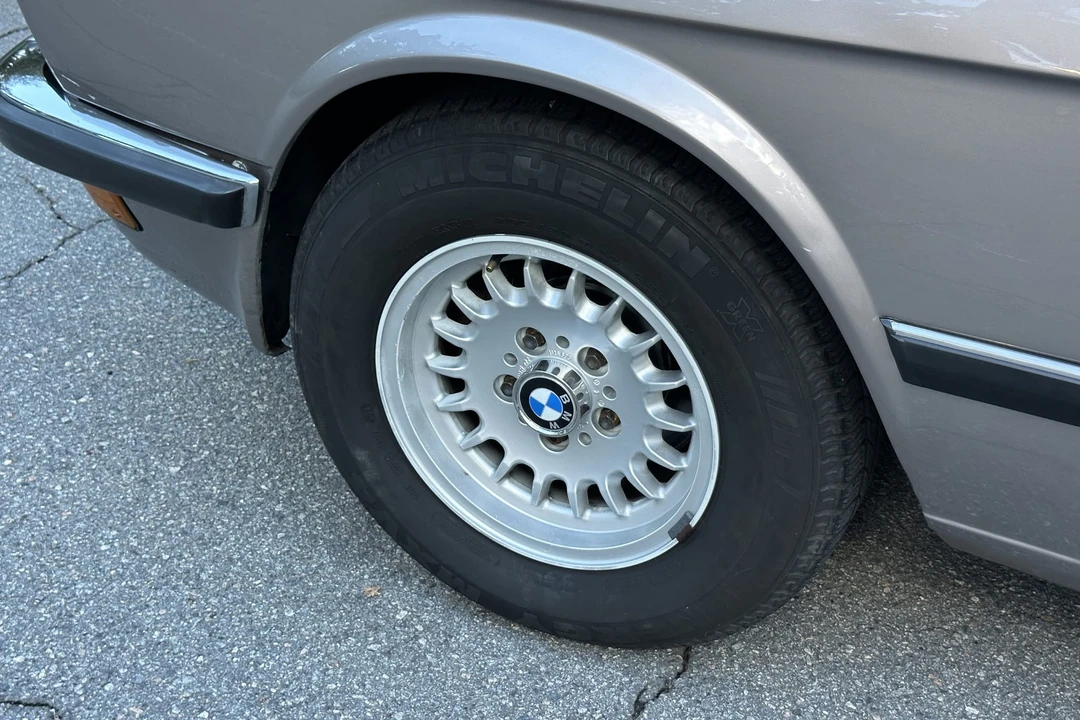 1986 BMW E28 5 Series - Image 27 of 31