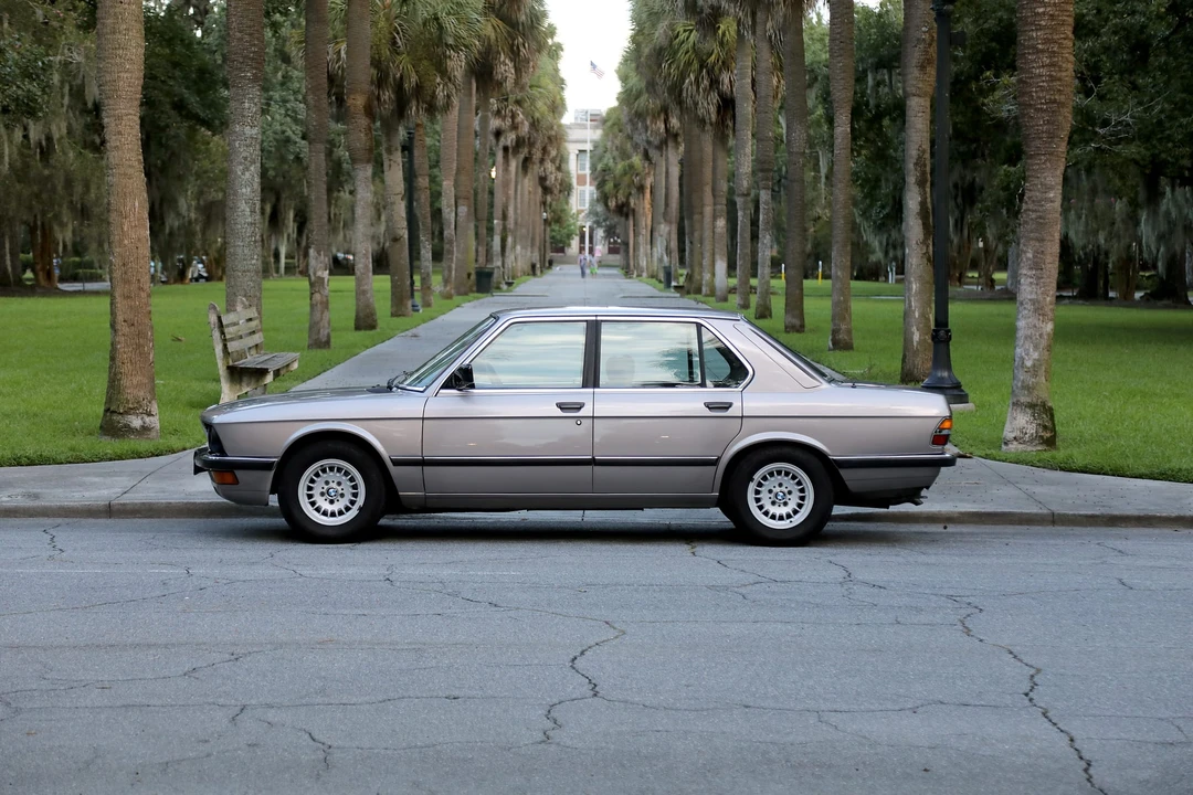 1986 BMW E28 5 Series - Image 4 of 31