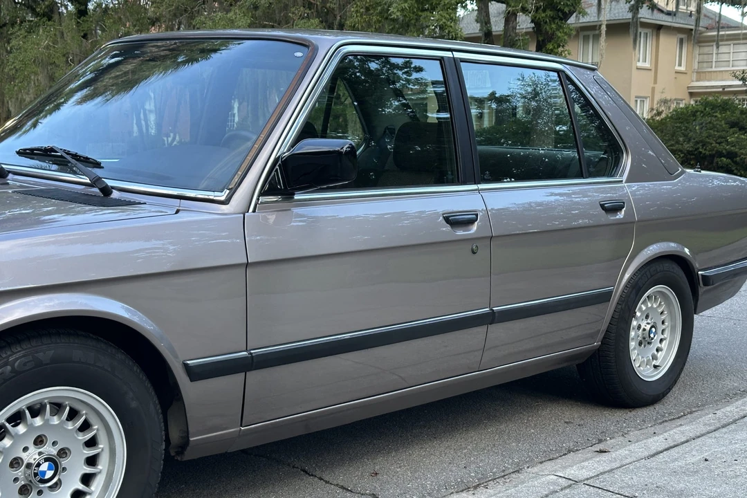 1986 BMW E28 5 Series - Image 11 of 31