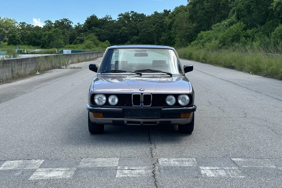 1986 BMW E28 5 Series - Image 2 of 31