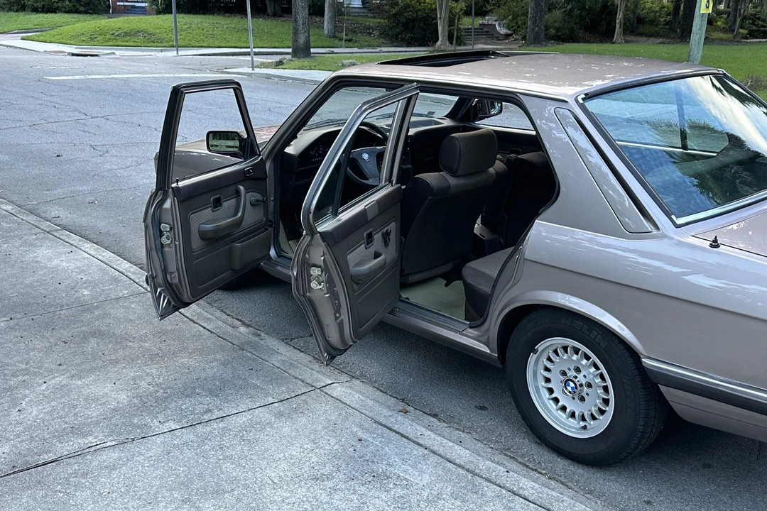 1986 BMW E28 5 Series - Image 29 of 31