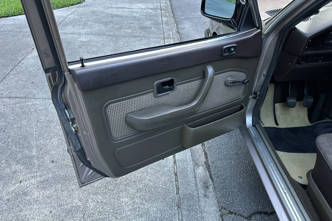 1986 BMW E28 5 Series - Image 31 of 31