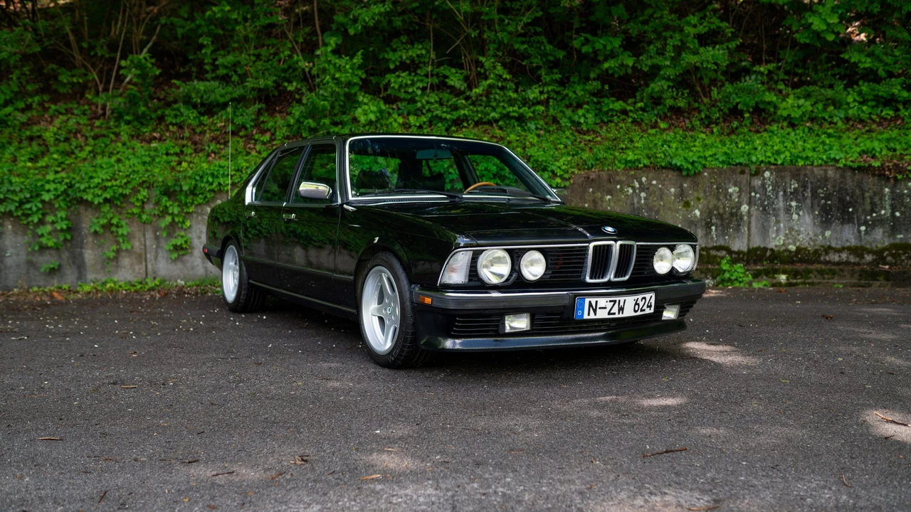 1986 BMW E23 7 Series - Image 10 of 31