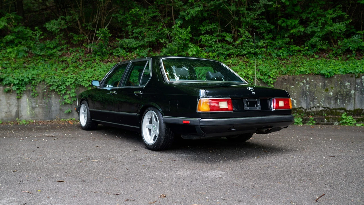 1986 BMW E23 7 Series - Image 6 of 31