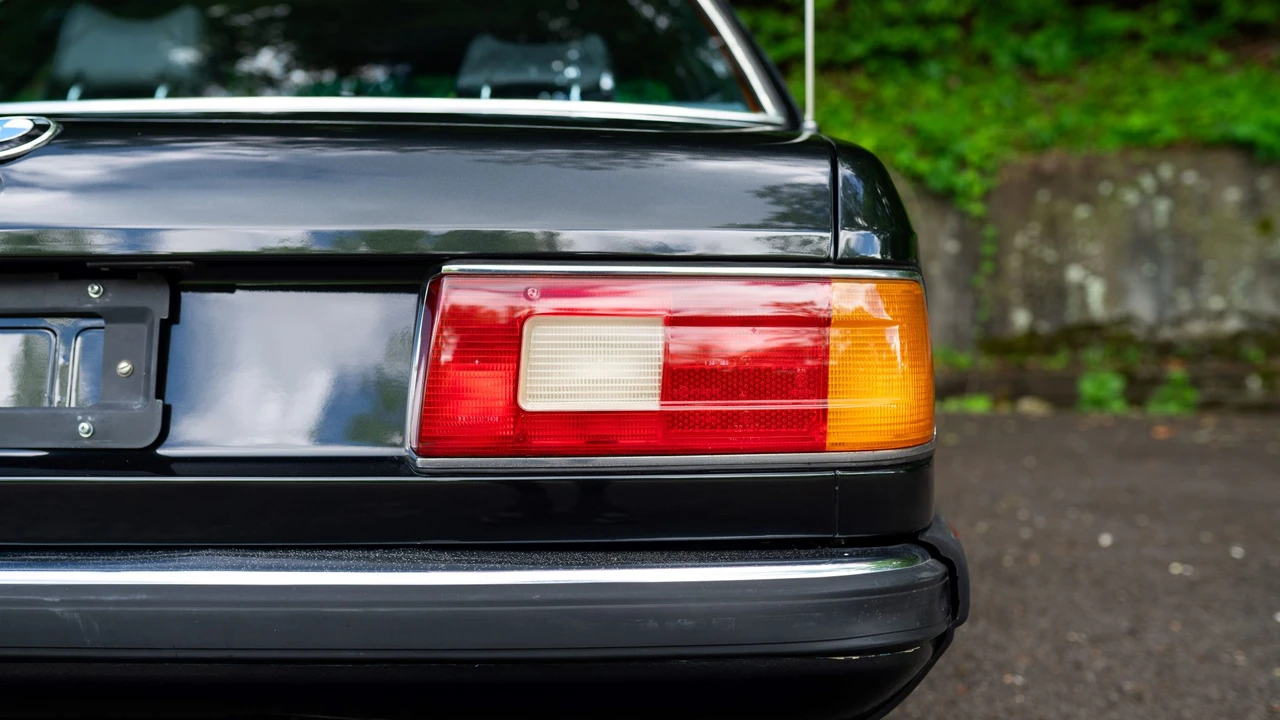 1986 BMW E23 7 Series - Image 24 of 31