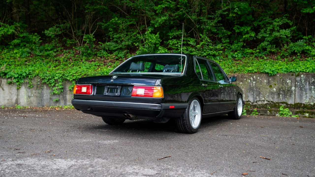 1986 BMW E23 7 Series - Image 4 of 31
