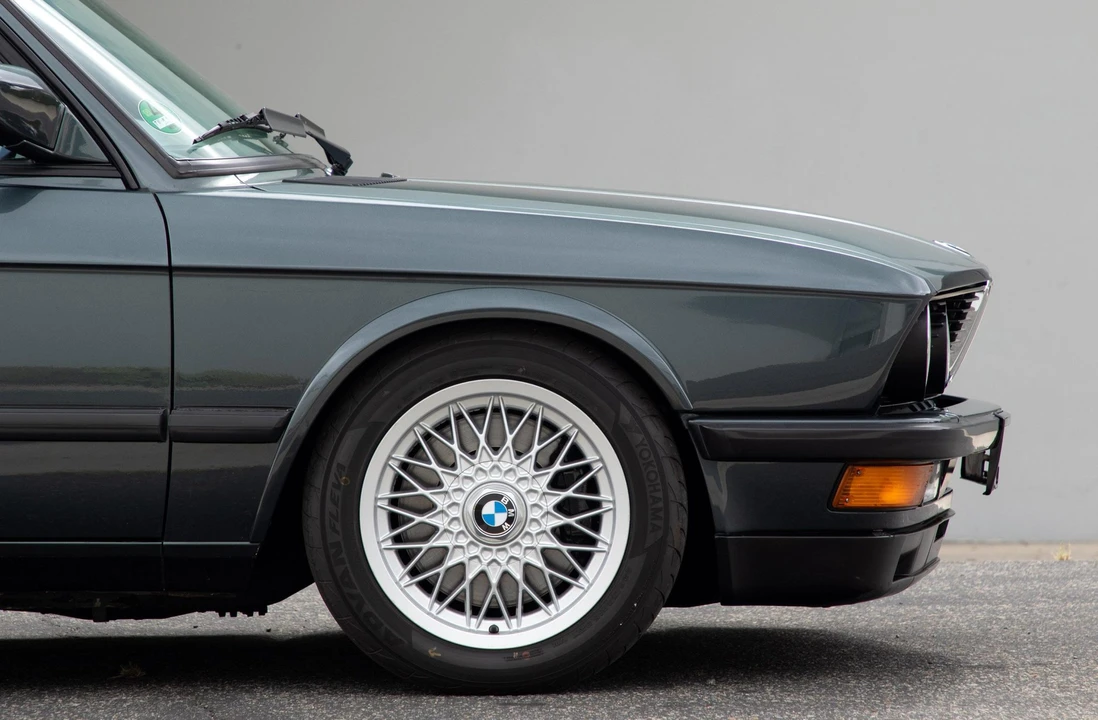 1986 BMW E28 M5 - Image 30 of 31