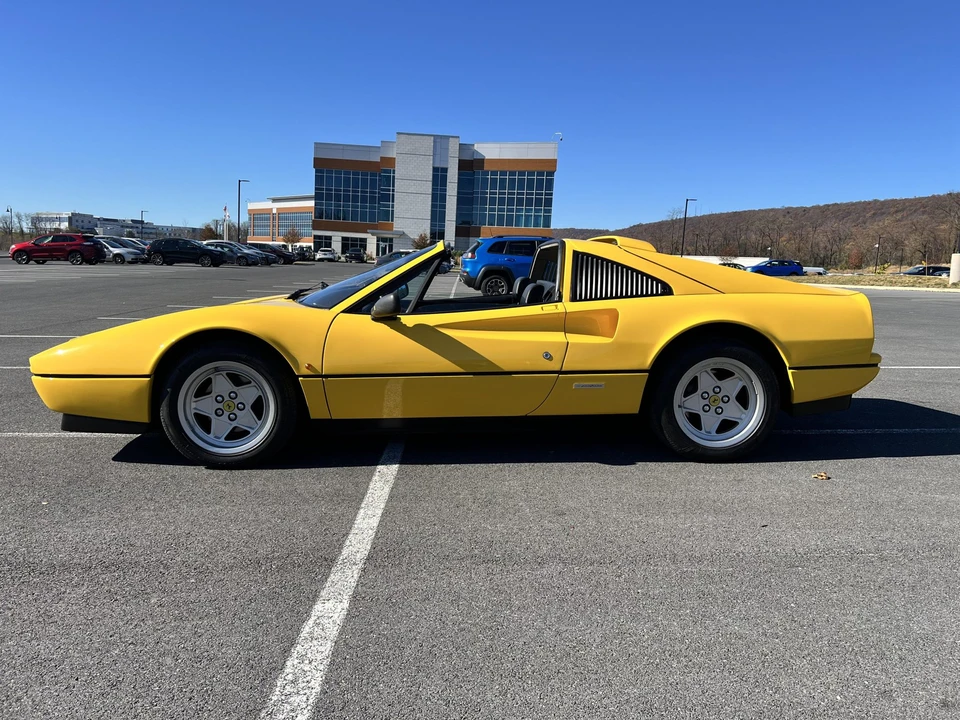 1986 Ferrari 328 GTS - Image 14 of 31