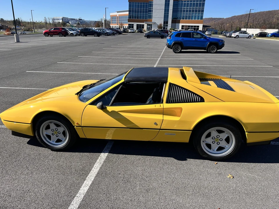 1986 Ferrari 328 GTS - Image 19 of 31