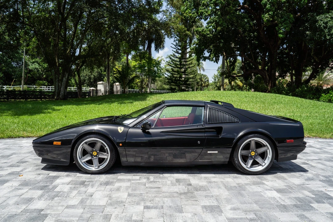 1986 Ferrari 328 GTS - Image 11 of 31