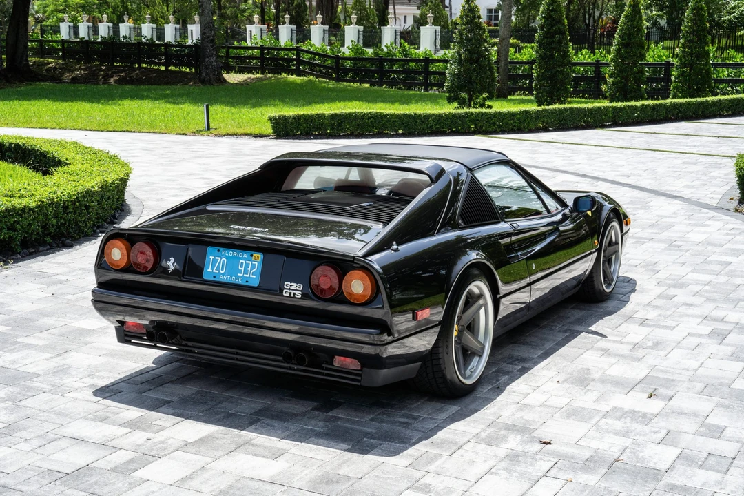 1986 Ferrari 328 GTS - Image 14 of 31
