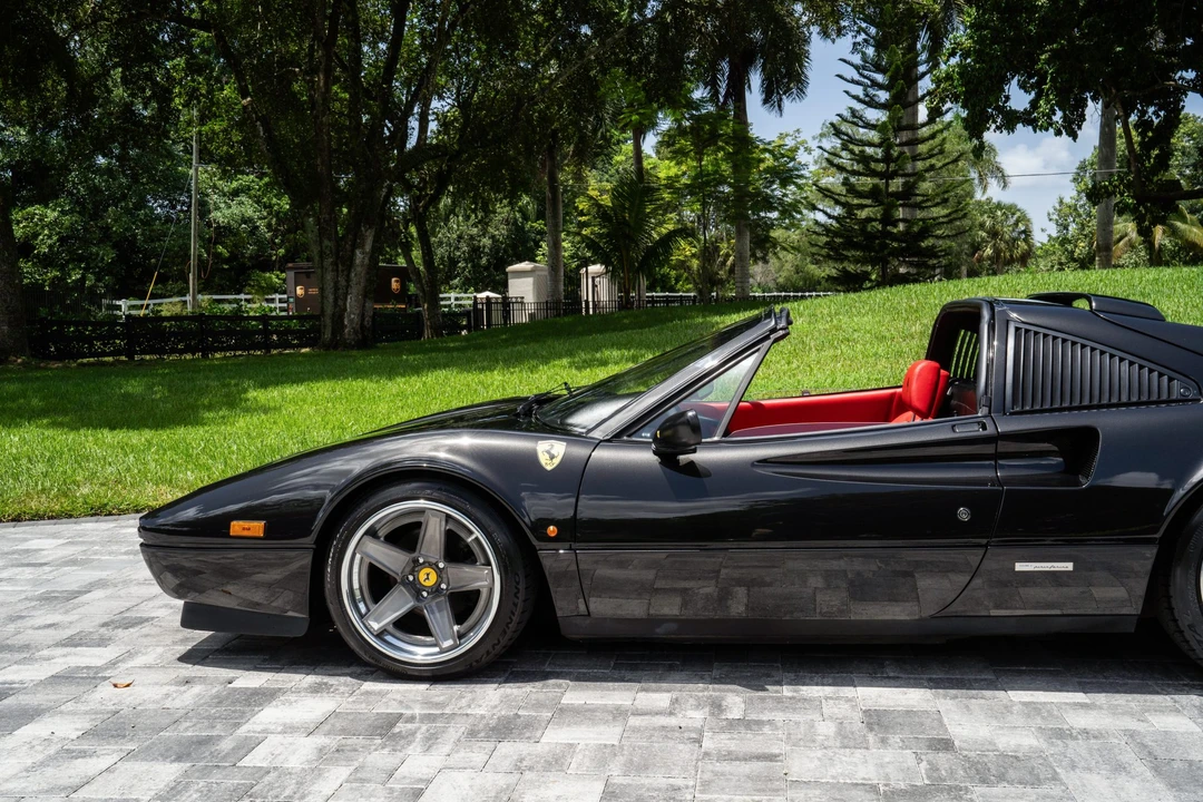 1986 Ferrari 328 GTS - Image 24 of 31
