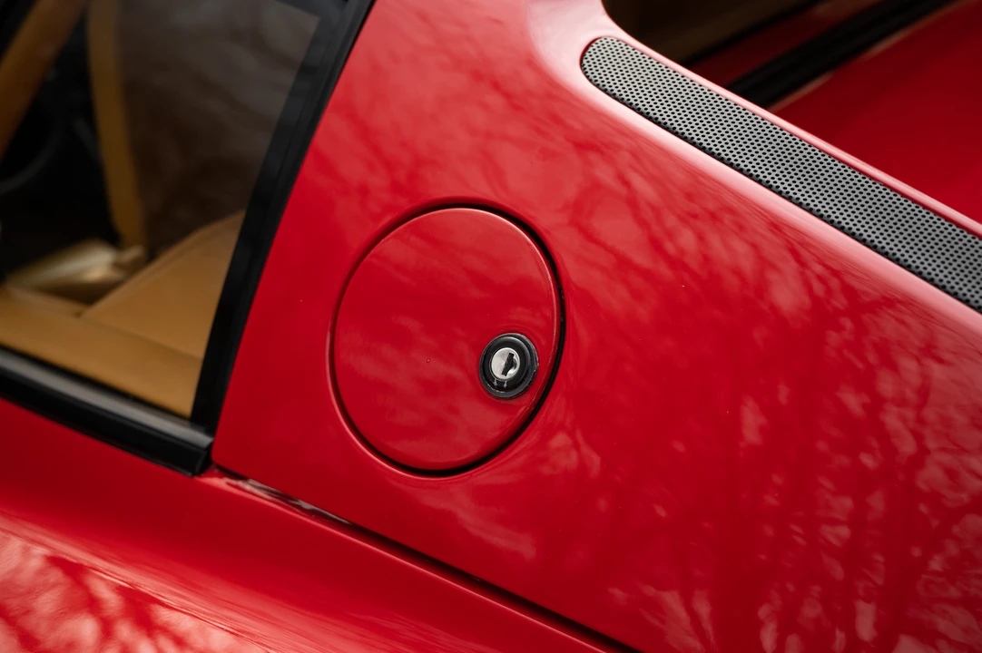 1986 Ferrari Testarossa - Image 28 of 31