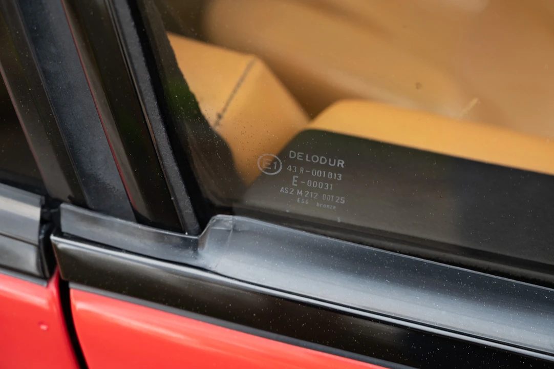 1986 Ferrari Testarossa - Image 25 of 31
