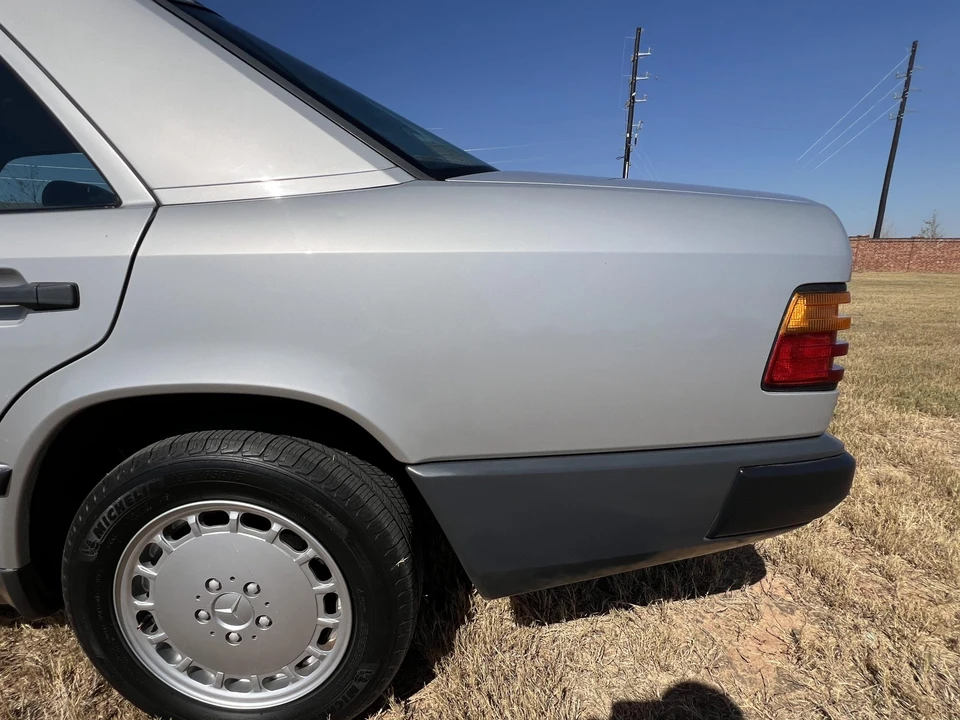 1986 Mercedes-Benz W124 E-Class - Image 22 of 31