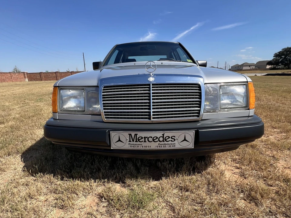 1986 Mercedes-Benz W124 E-Class - Image 6 of 31
